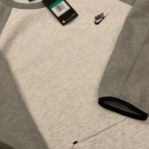 Nike Men’s Crewneck Tech Fleece